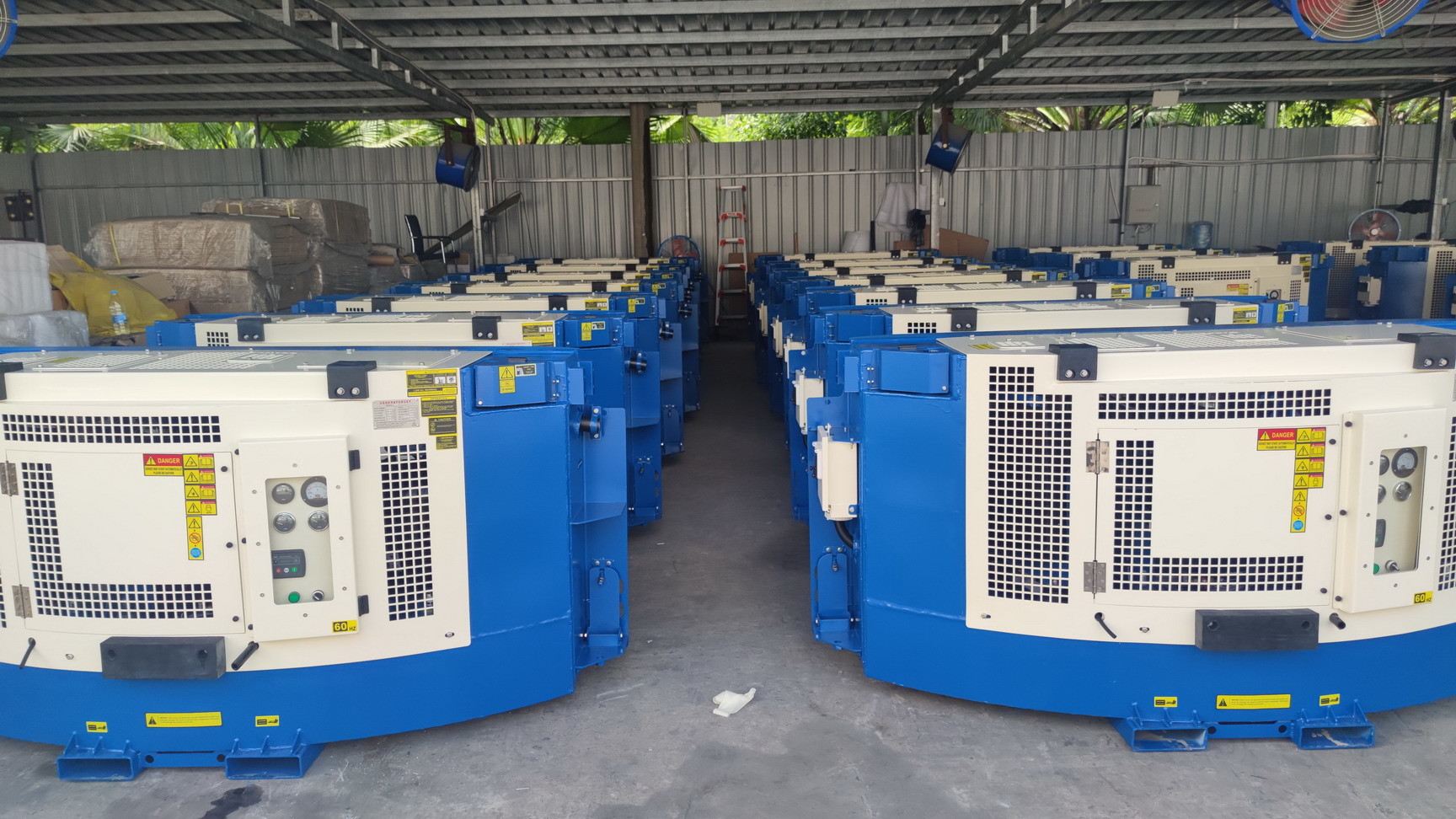 15kw 460V Generator 3 Phases Kubota V2203 Clip On Genset For Reefer Container